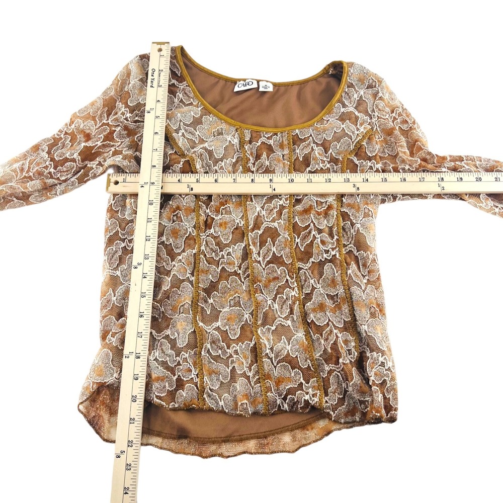Cato Women's Blouse size Medium Gold Ivory Lace‎ Overlay Stretch 3/4 Sleeves Y2k - Picture 2 of 5
